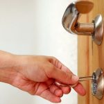 How to Avoid Overpaying for Locksmith Services